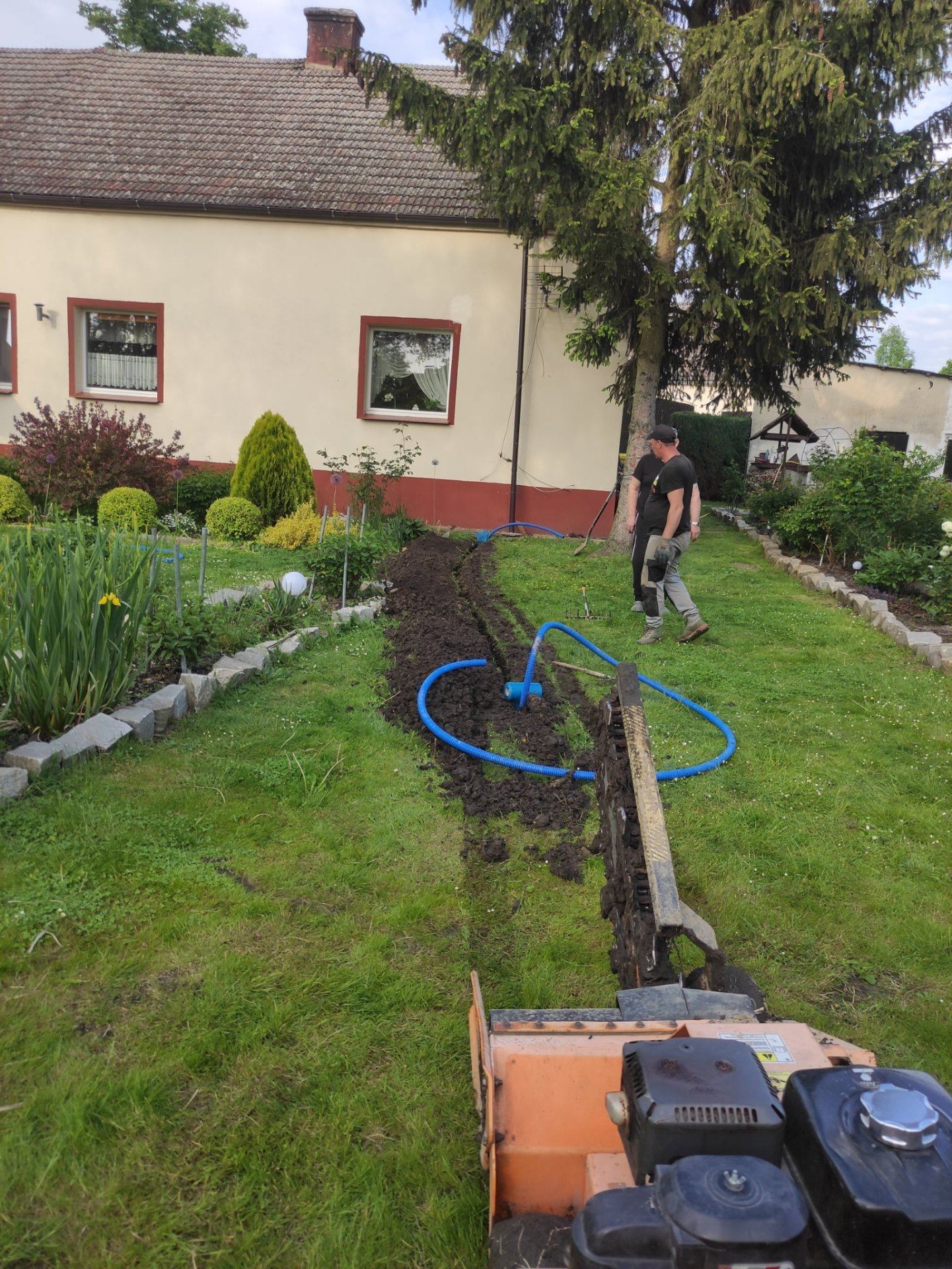 Instalacja PV w Kowalowicach – trudny przekop, skuteczna realizacja – zdjęcie 3